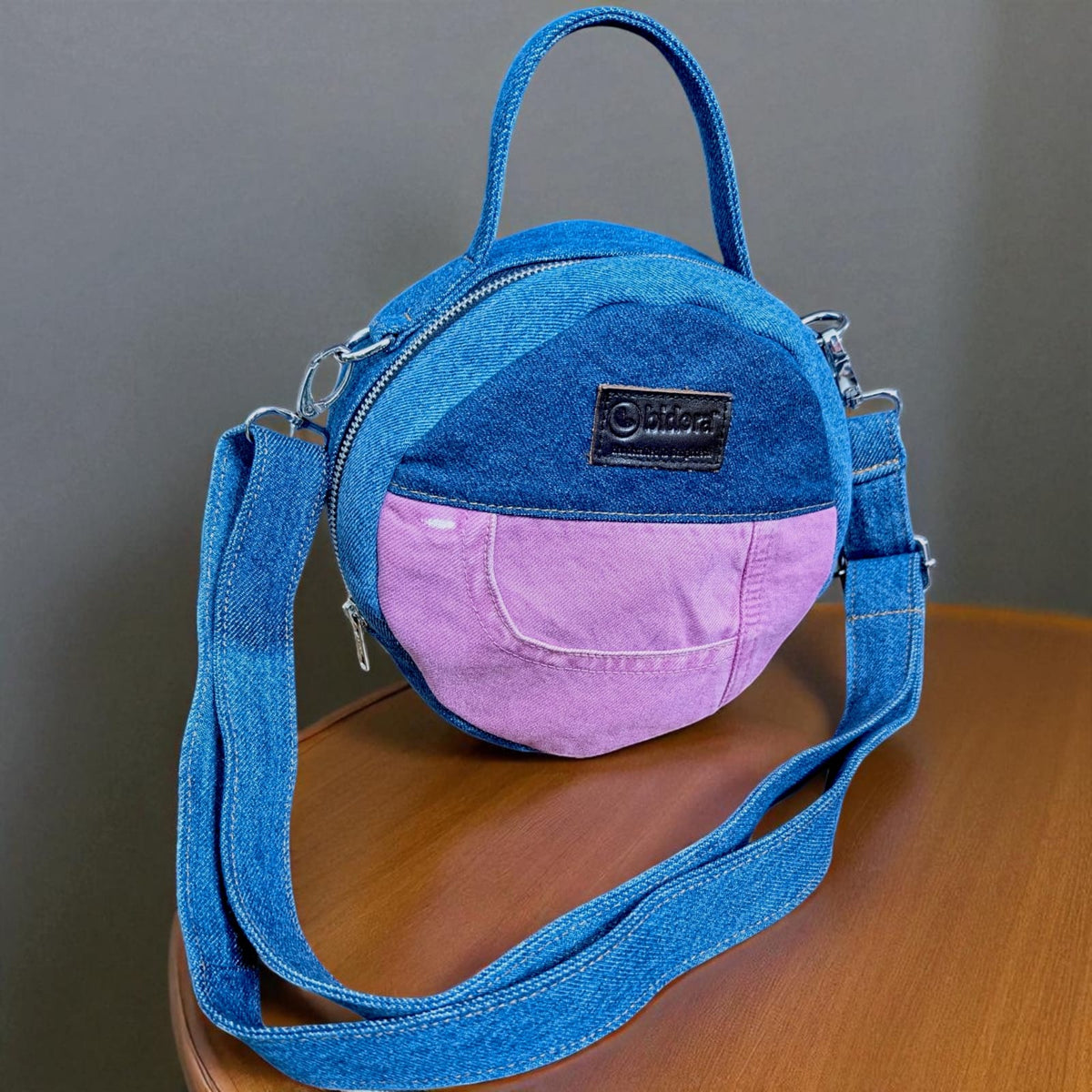 Round Bag- Trendy Look with Ample Space