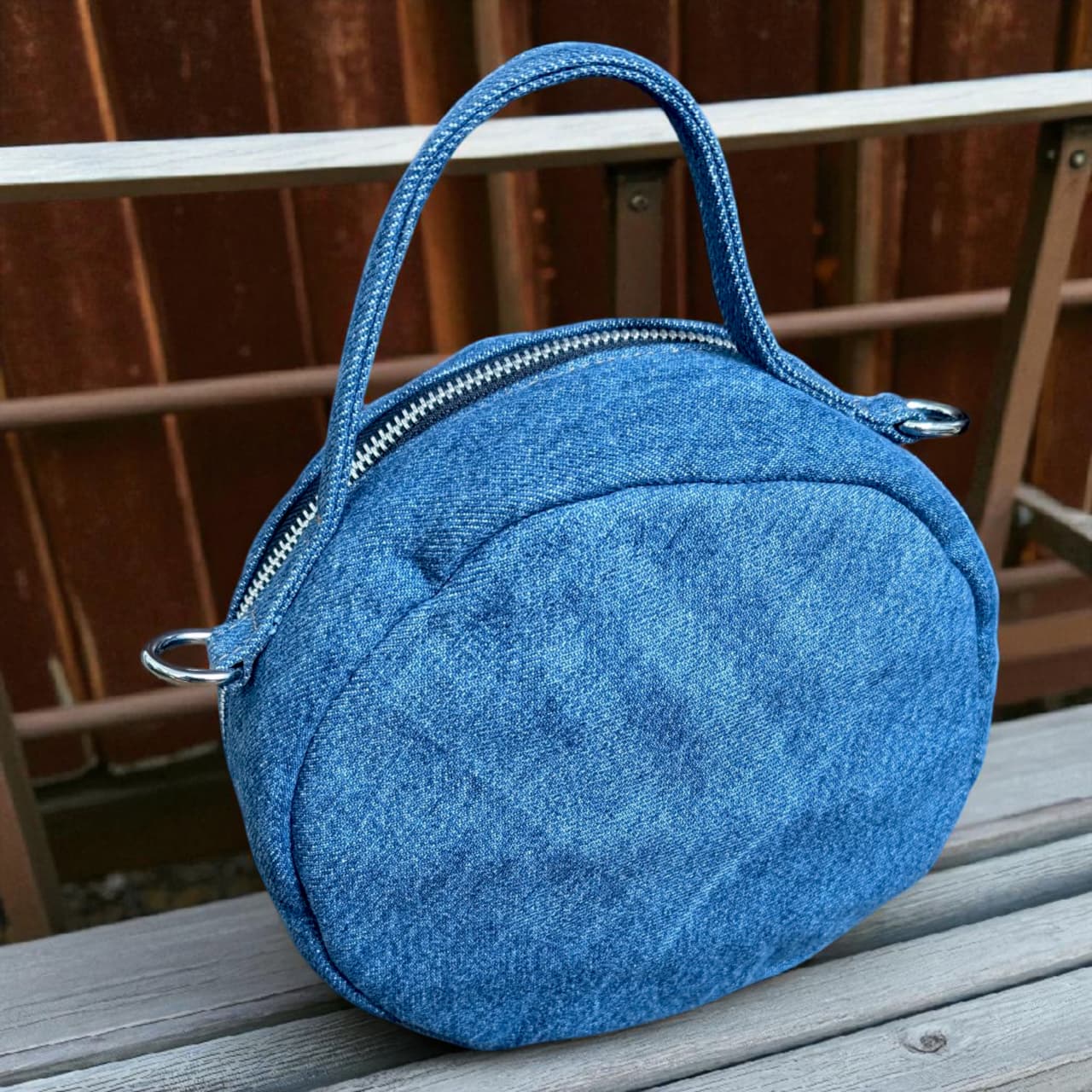 Round Bag- Trendy Look with Ample Space