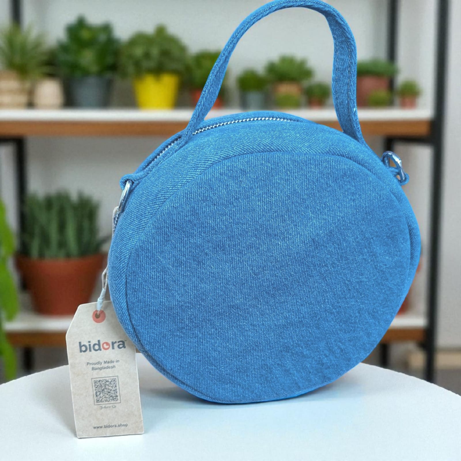 Round Bag- Trendy Look with Ample Space