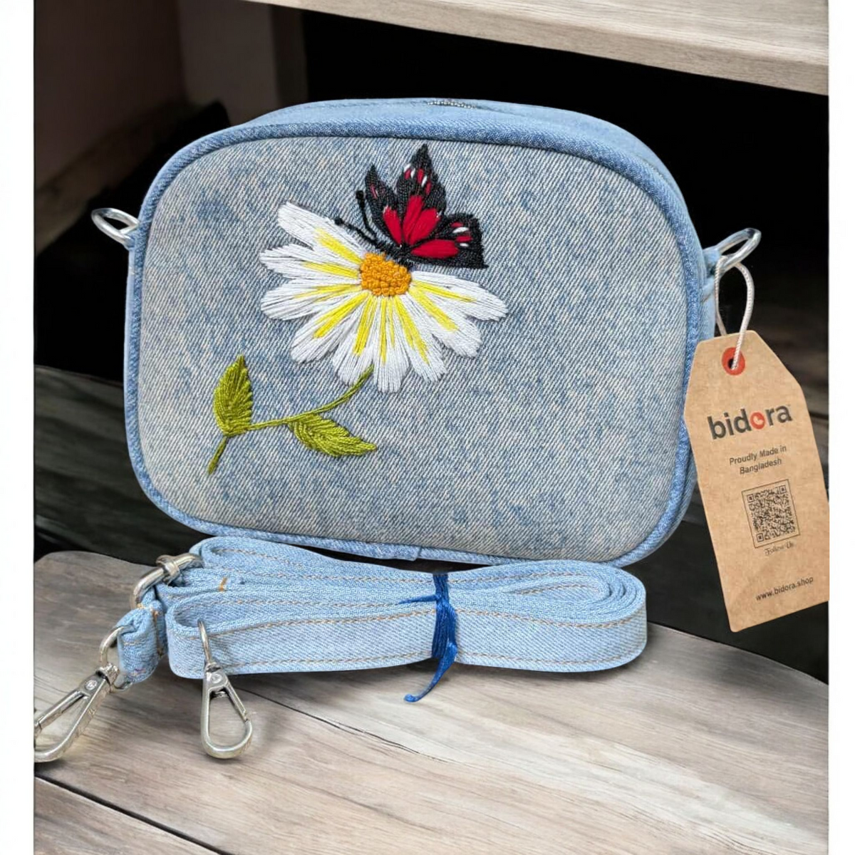 Eraboti - Cute Hand Embroidery Casual Denim Bag